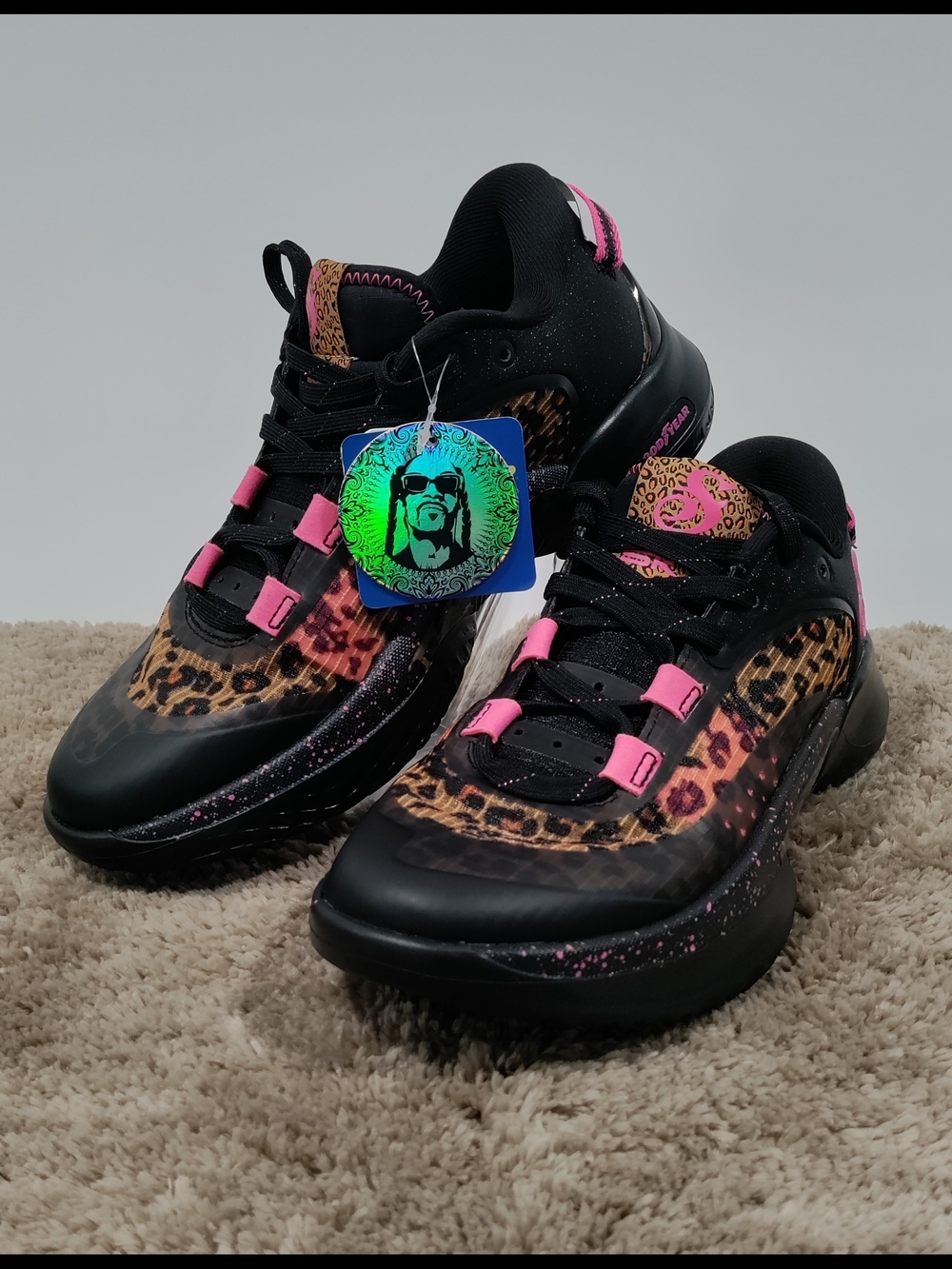 Skechers x Snoop Dogg Sneakers- Women’s Size 6